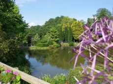 Lakeside Garden Centre